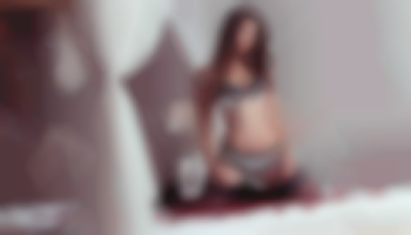 Le strip-tease, l'art de la séduction et du désir combiné